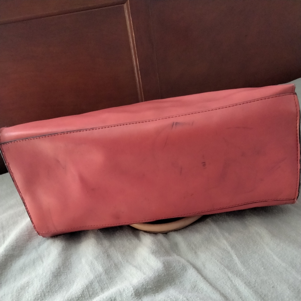 London Fog orange ๐งก handbag. - Picture 6 of 7